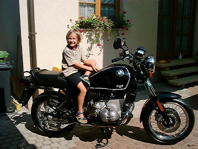bmw_r100r_02.jpg